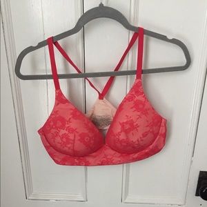 Red Lace Victoria’s Secret Bra